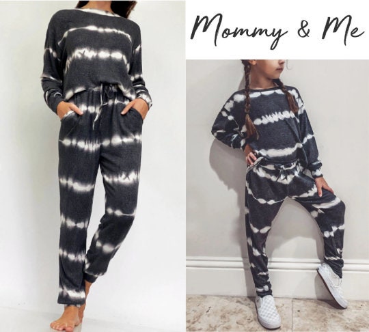 Mommy & Me Tie Dye Set,Tie Dye Jogger Set,Lounge set,Tie Dye Shirt,Tie Dye Pants,Matching Set, Crew neck,Sweatsuit,Pajamas sets