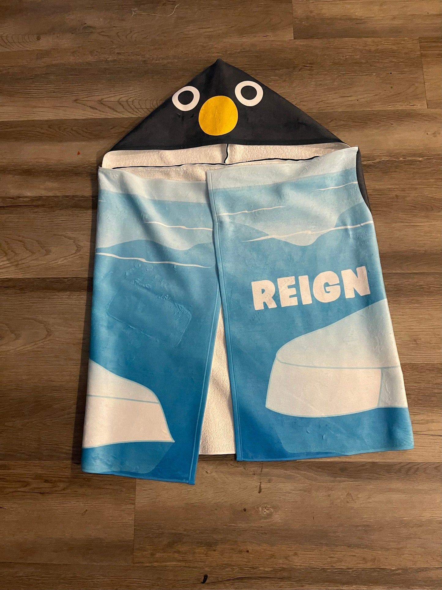 Kids Penguin Design Hooded Personalized Beach Towel, Personalized Hooded Towels for Toddlers, Beach Towels for Babies and Toddlers