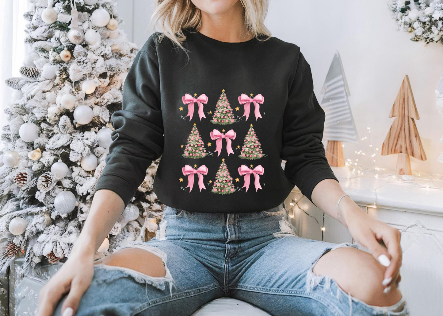 Christmas Sweatshirt , Coquette Bow Christmas Shirt, Retro Christmas Crewneck, Girly Christmas Sweater, Merry Christmas