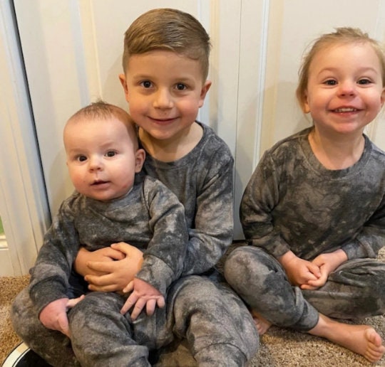 Mommy & Me Tie Dye Set,Tie Dye Jogger Set,Lounge set,Tie Dye Shirt,Tie Dye Pants,Matching Set, Crew neck,Sweatsuit,Pajamas sets - CustomCooper